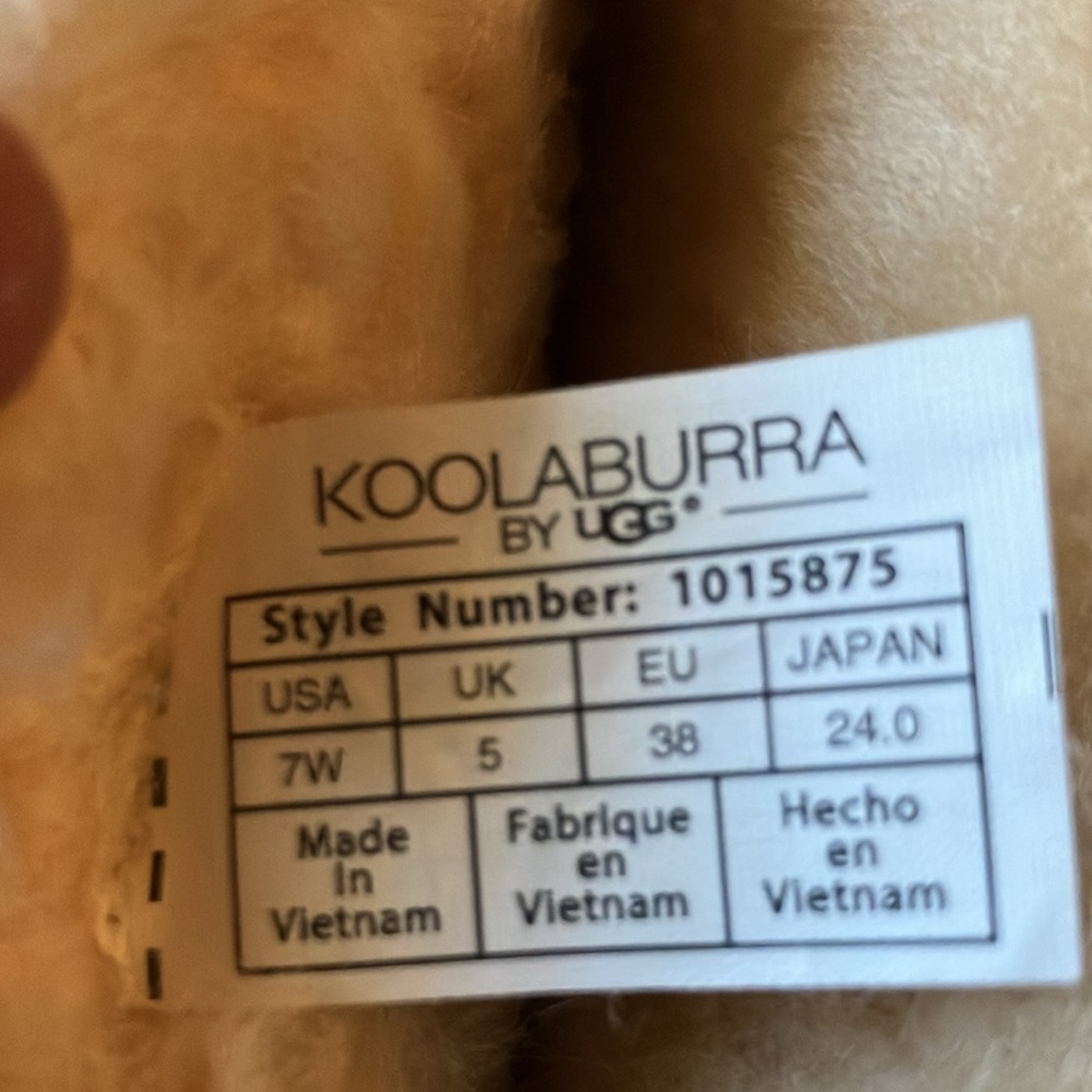 Ugg Koolaburra boots. - Picture 8 of 8